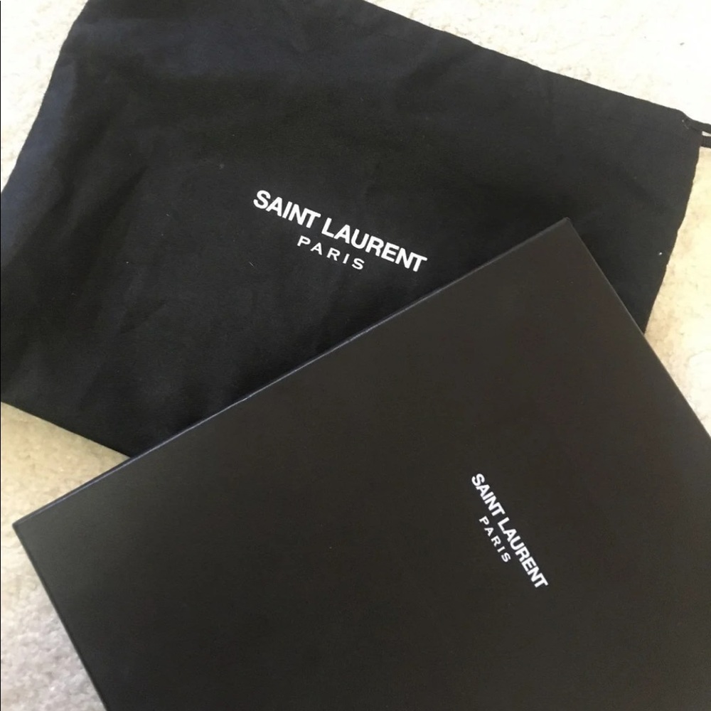 Authentic YSL Handbag - Picture 3 of 5